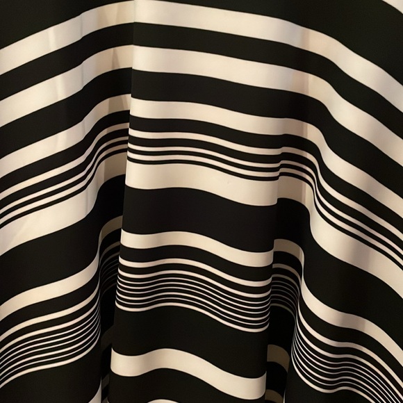 Torrid size 1X black and white striped skater dress - Picture 4 of 4